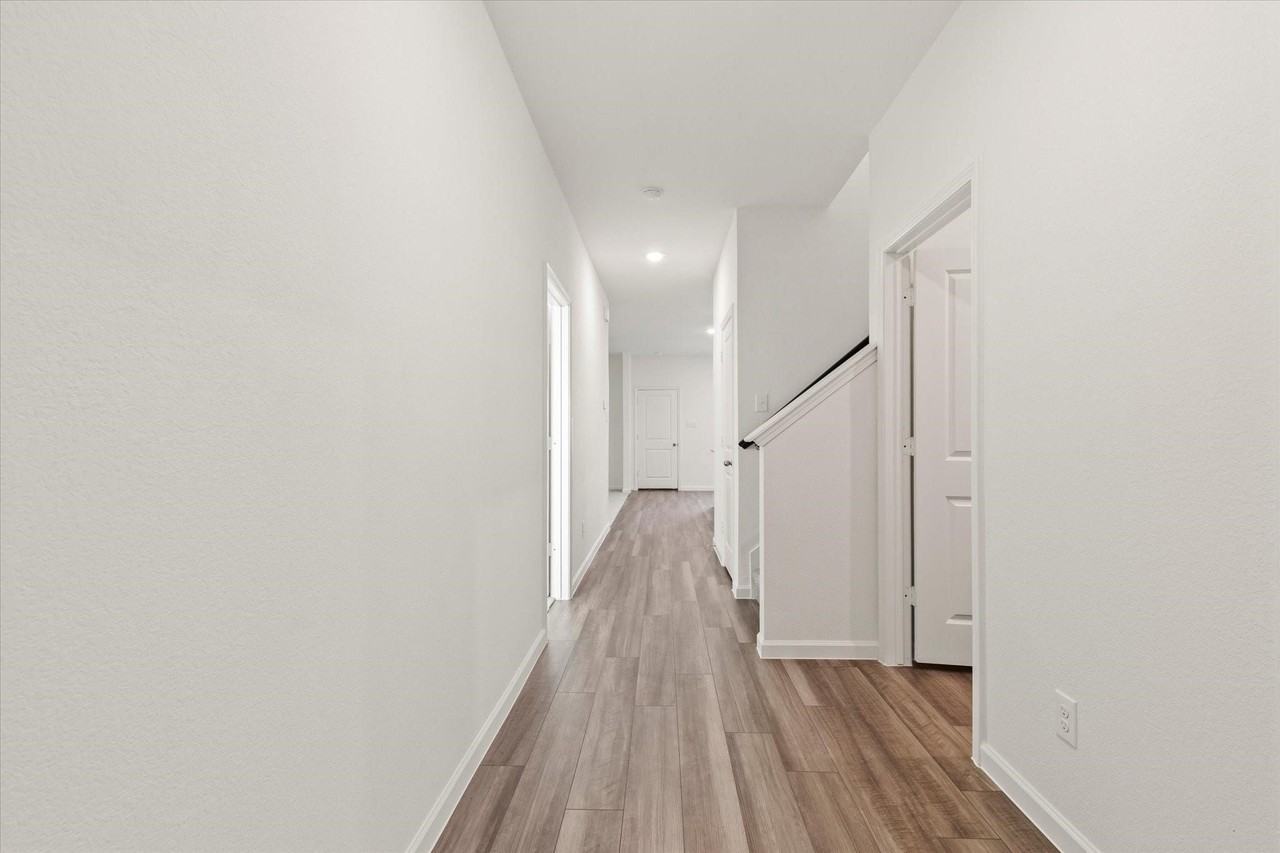 3208 Dillonwood St - Photo 2 of 15