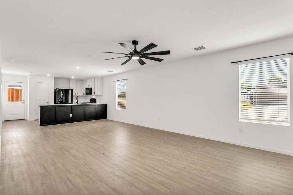 1912 Wild Orchard Ln - Photo 7 of 28