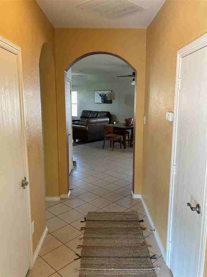 3114 Connor Ln - Photo 5 of 21