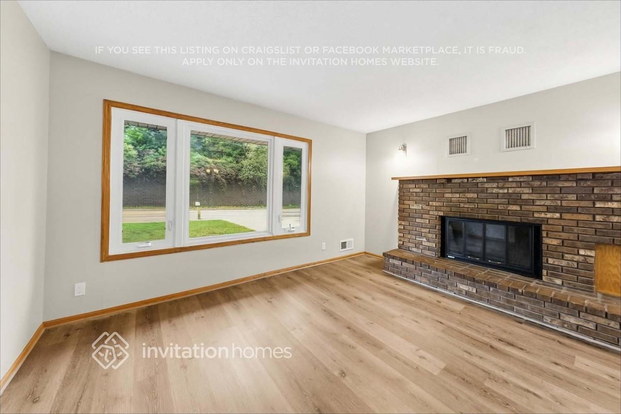2443 Granada Ave N - Photo 5 of 21