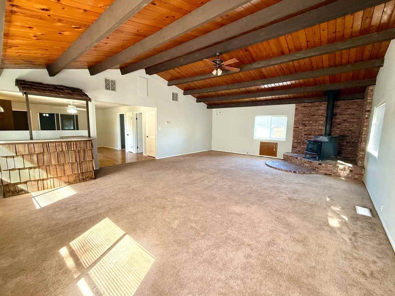 7498 State Highway 162 - Photo 5 of 18