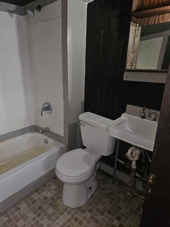 1249 Bausher NW Ct - Photo 5 of 5