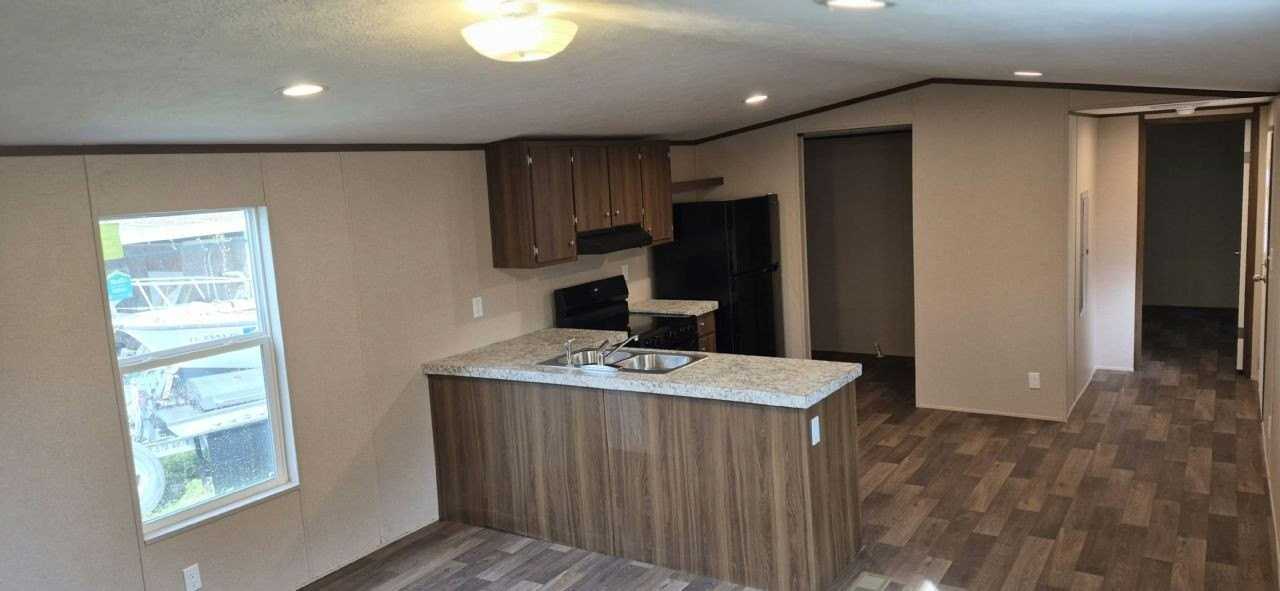 12 Temple Ave #12 - Photo 4 of 10