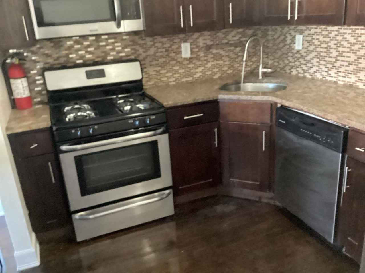 82 Louisiana Ave #2ndFL - Photo 2 of 5