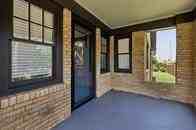 949 Ne 19th St - Photo 2 of 3