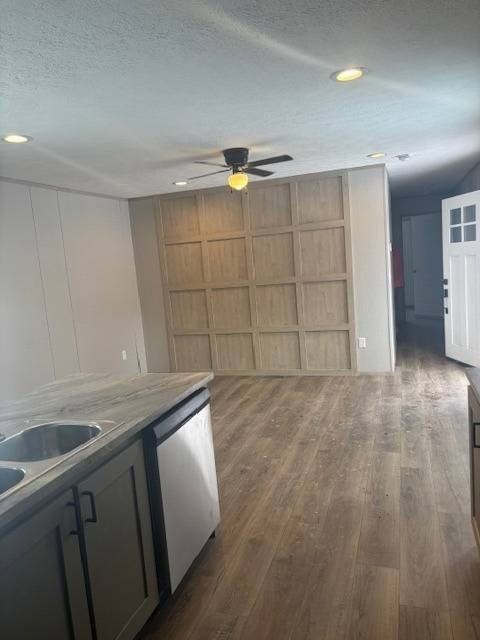 54 Mindi Ct - Photo 3 of 6