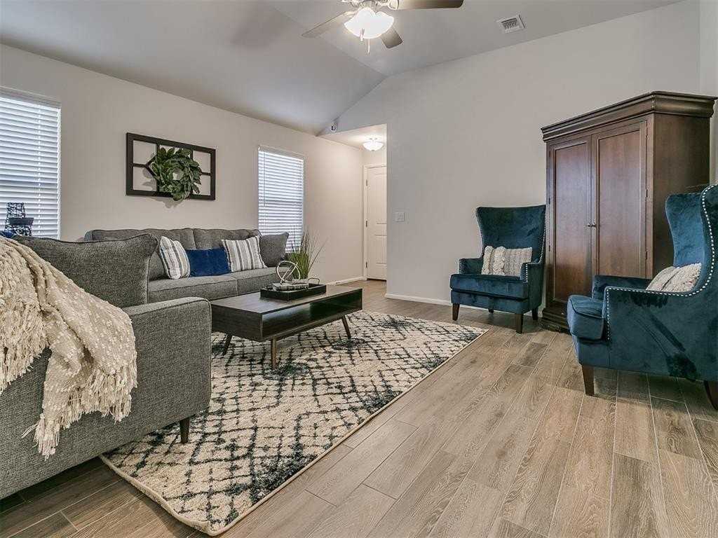2408 Finesilver Ln - Photo 3 of 31