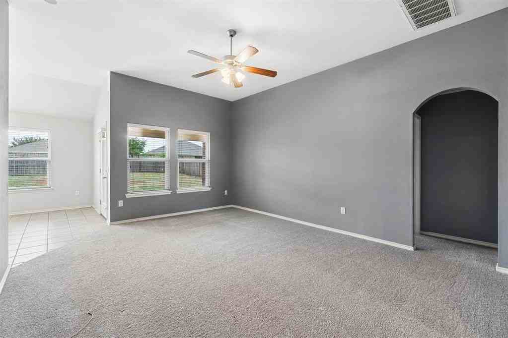 13305 Sw 4th St - Photo 4 of 39