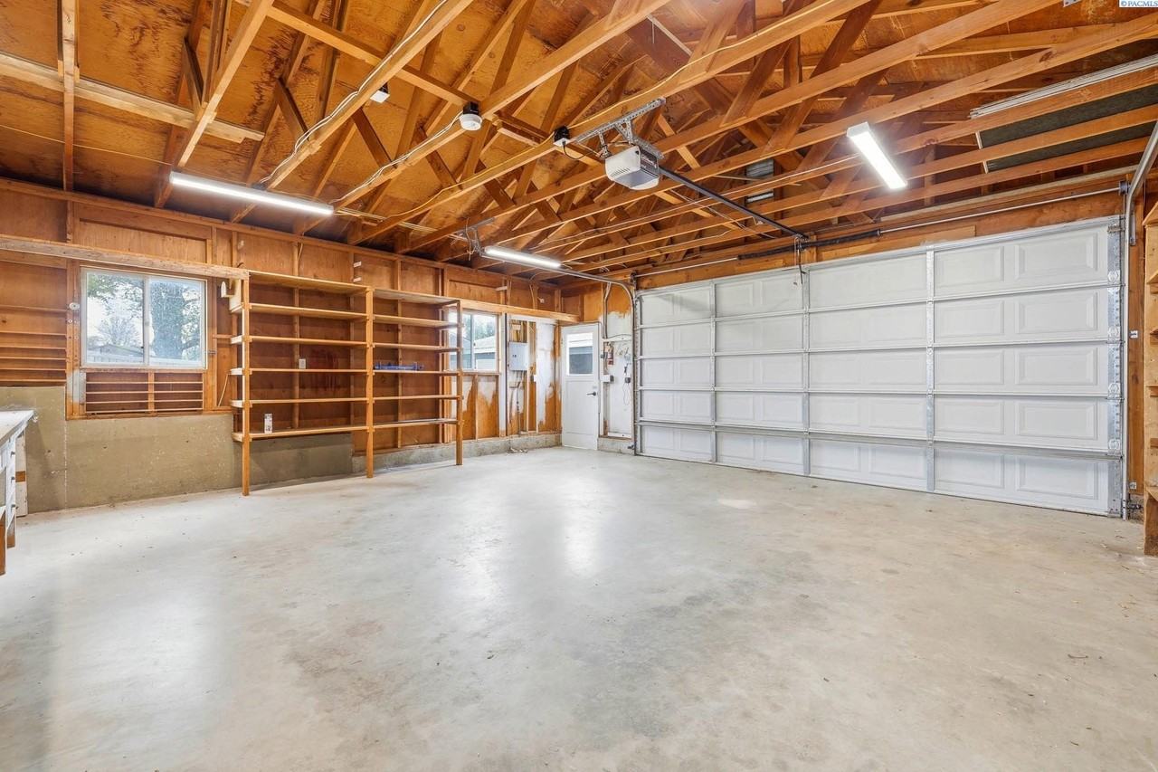 82 Hodges Ct - Photo 7 of 41