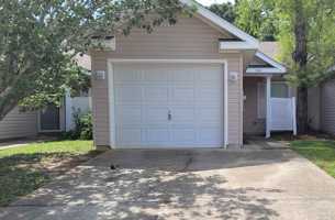 featured image of 7881 Stonebrook Dr