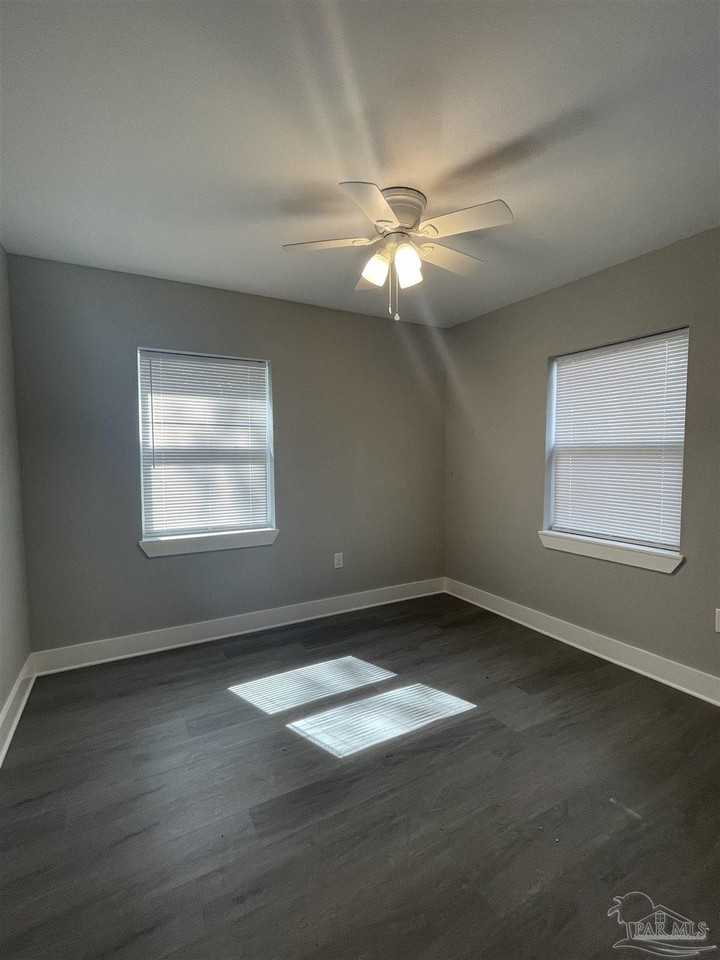 4021A Floridatown Rd - Photo 7 of 13