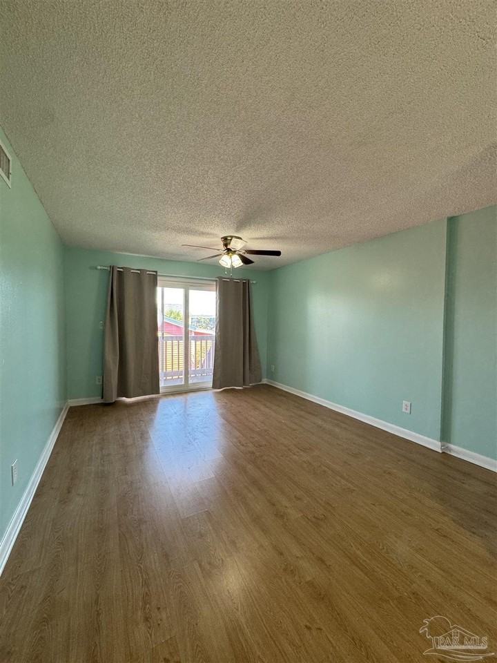 1650 Via De Luna Dr #D6 - Photo 3 of 19