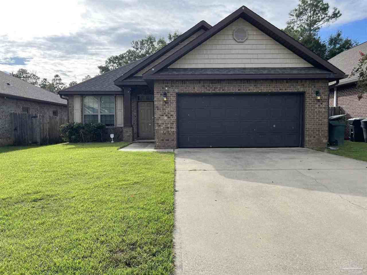 2465 Redford Dr - Photo 2 of 6