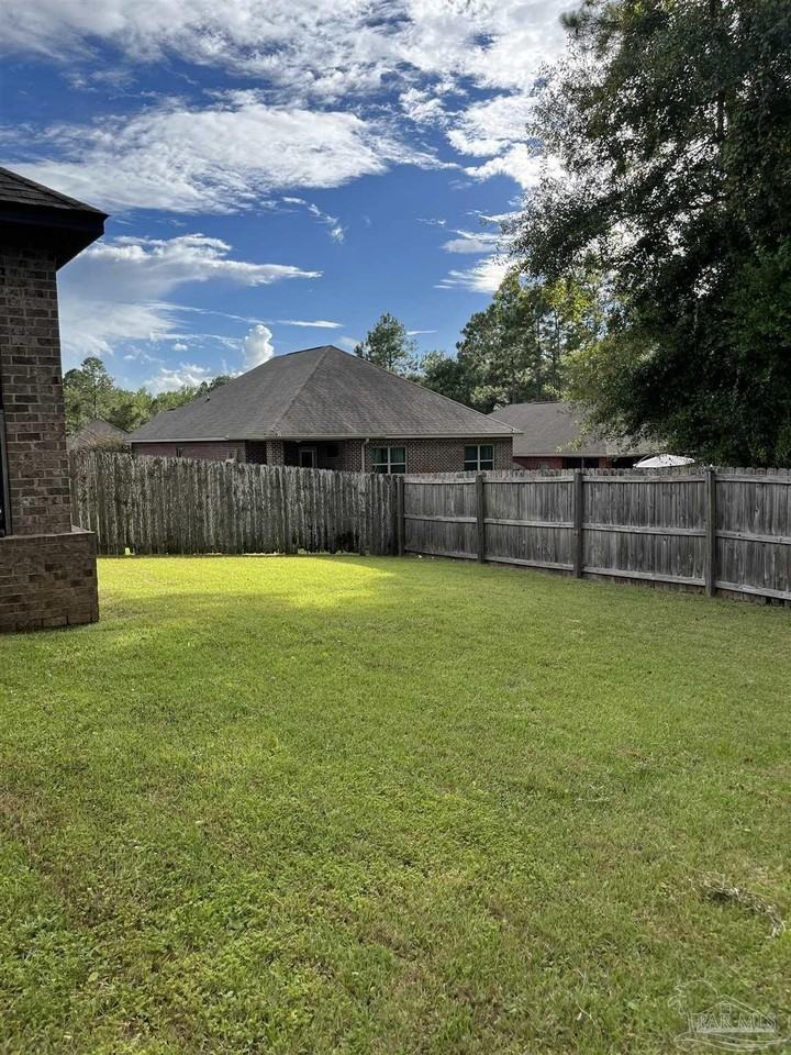 2465 Redford Dr - Photo 6 of 6