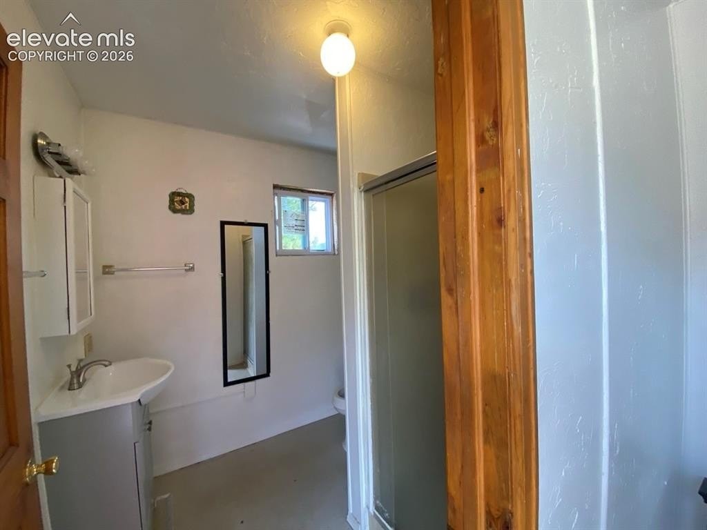 415 Victor Ave #C - Photo 7 of 11