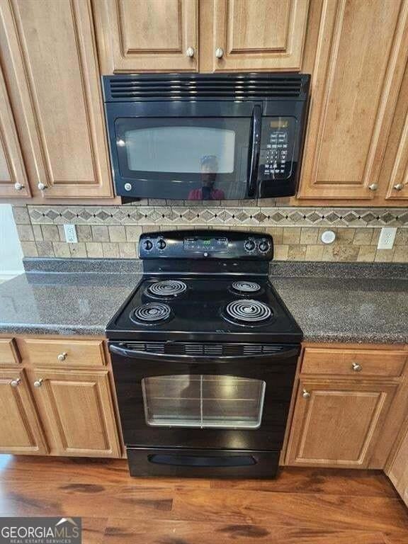 3352 Castleberry Village Cir - Photo 7 of 28