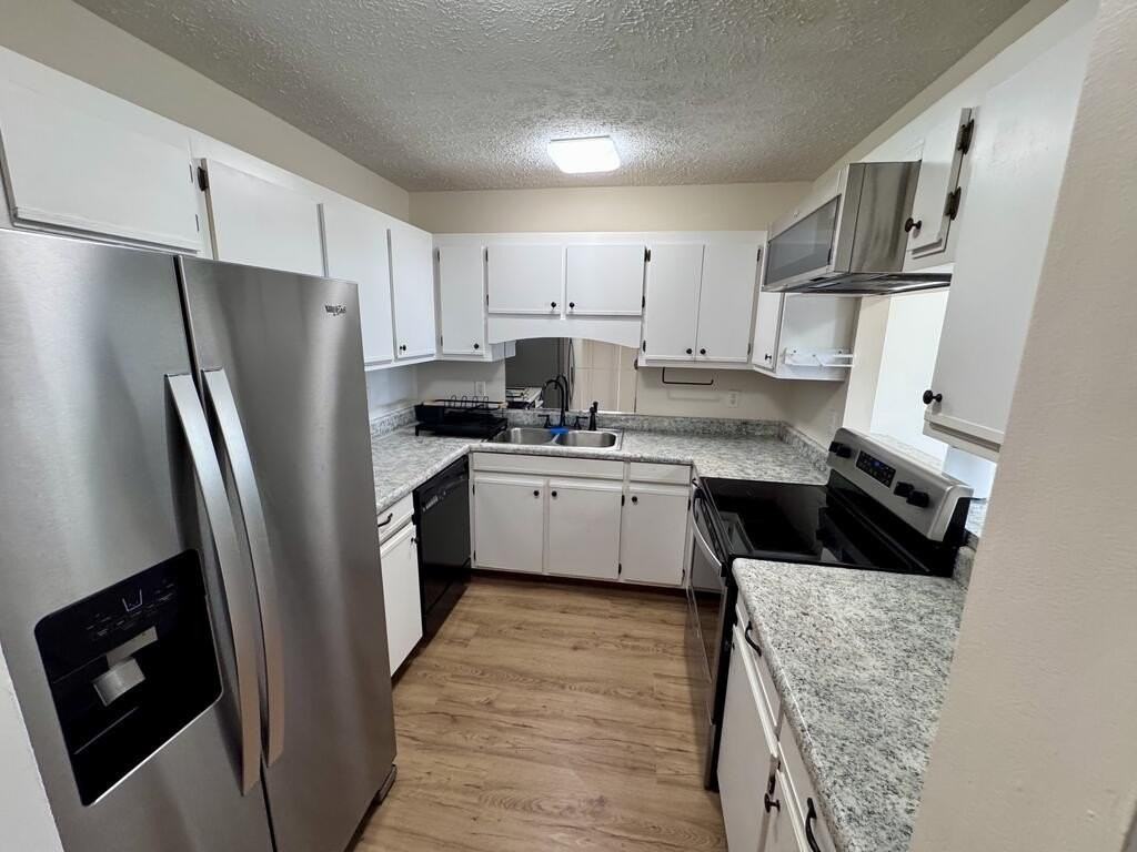 634 Gulf Aire Dr - Photo 6 of 21