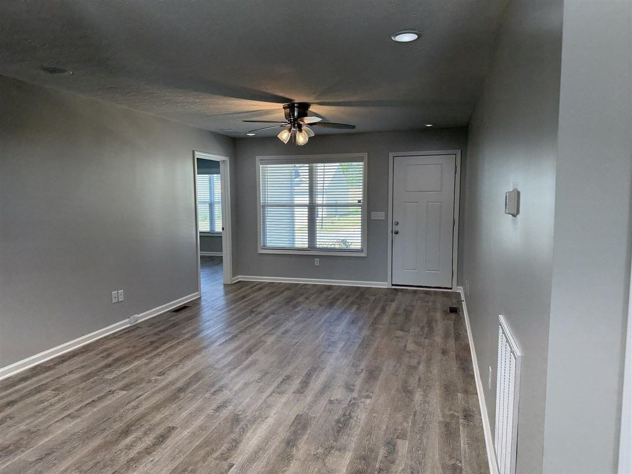 621 Cherry Blossom Rd - Photo 5 of 20