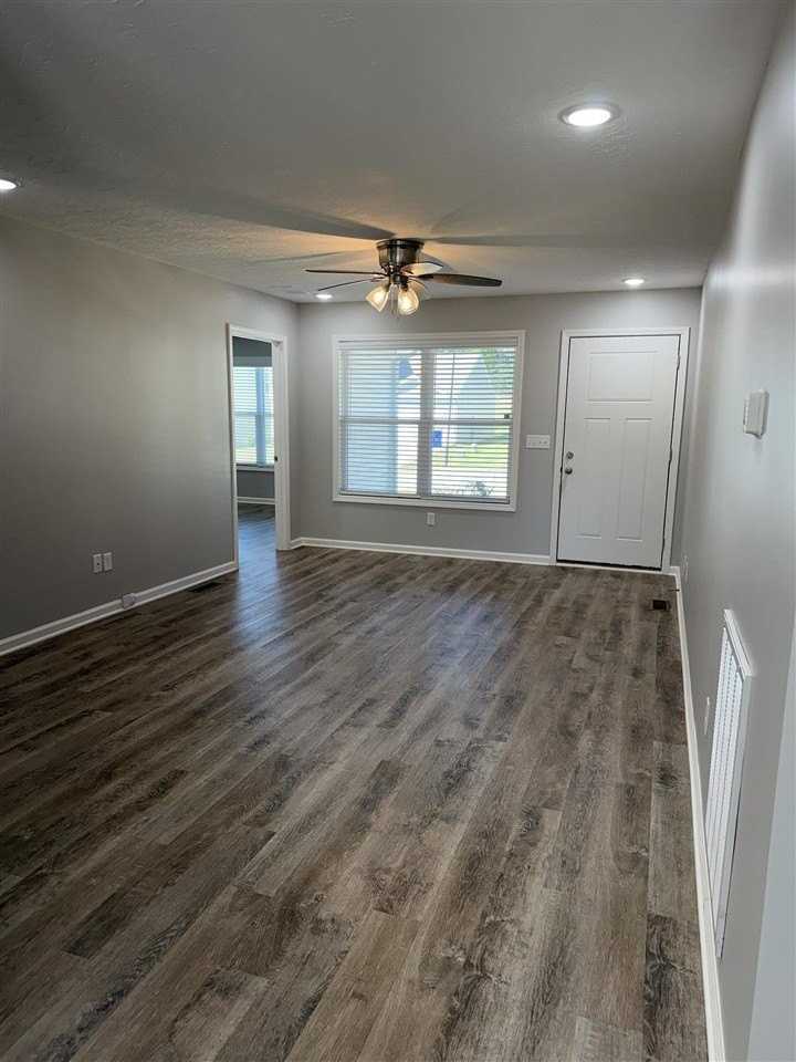 621 Cherry Blossom Rd - Photo 6 of 20