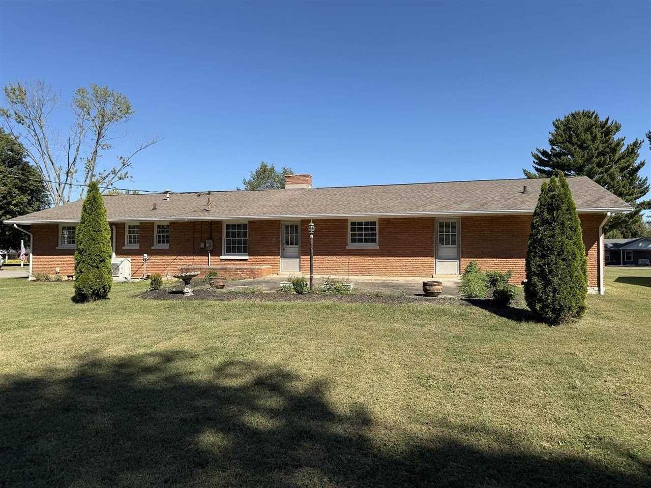 801 Hampton Dr - Photo 4 of 27