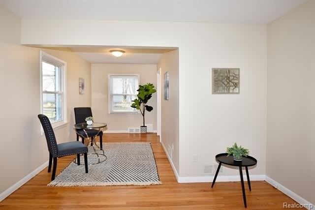 1515 W Farnum Ave - Photo 6 of 21
