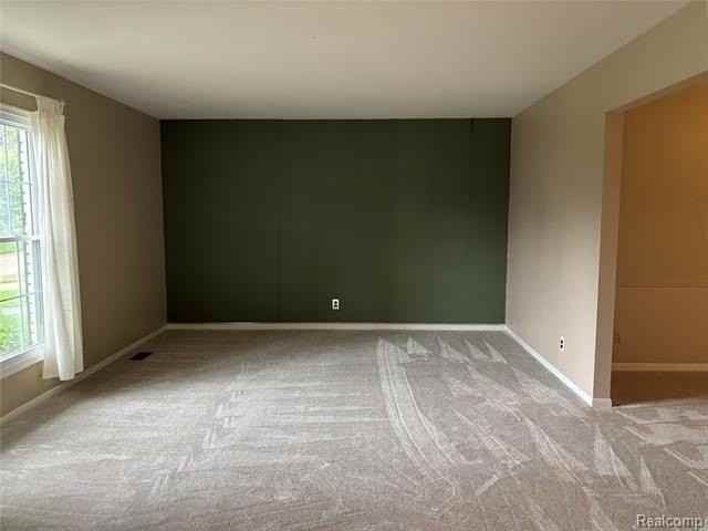 41686 Sutters Ln - Photo 3 of 30