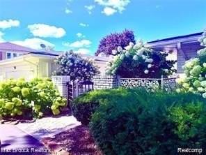 4784 S Valleyview Rd - Photo 2 of 12