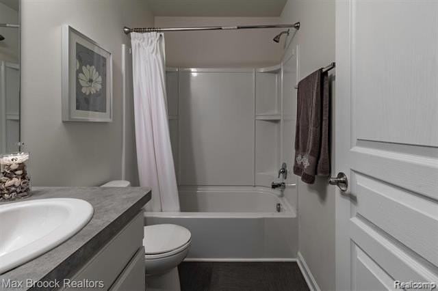 333 Glenhurst Blvd #9 - Photo 5 of 14