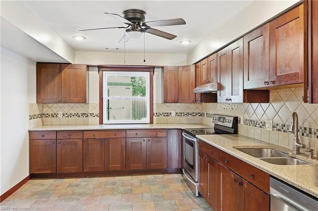 4865 Halwell Dr - Photo 2 of 36