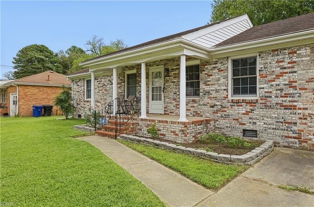 4821 Orleans Dr - Photo 5 of 28