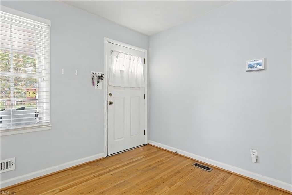 4821 Orleans Dr - Photo 6 of 28