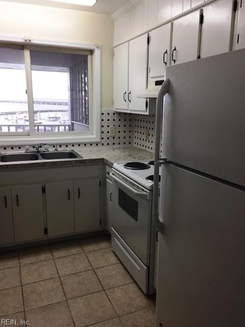 100 75th St #E - Photo 6 of 19