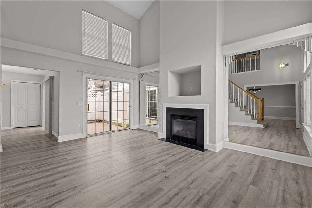 5261 Spring Cove Way - Photo 4 of 39