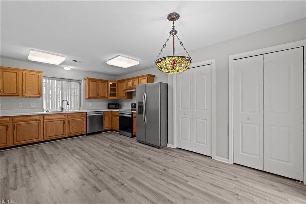 5261 Spring Cove Way - Photo 7 of 39