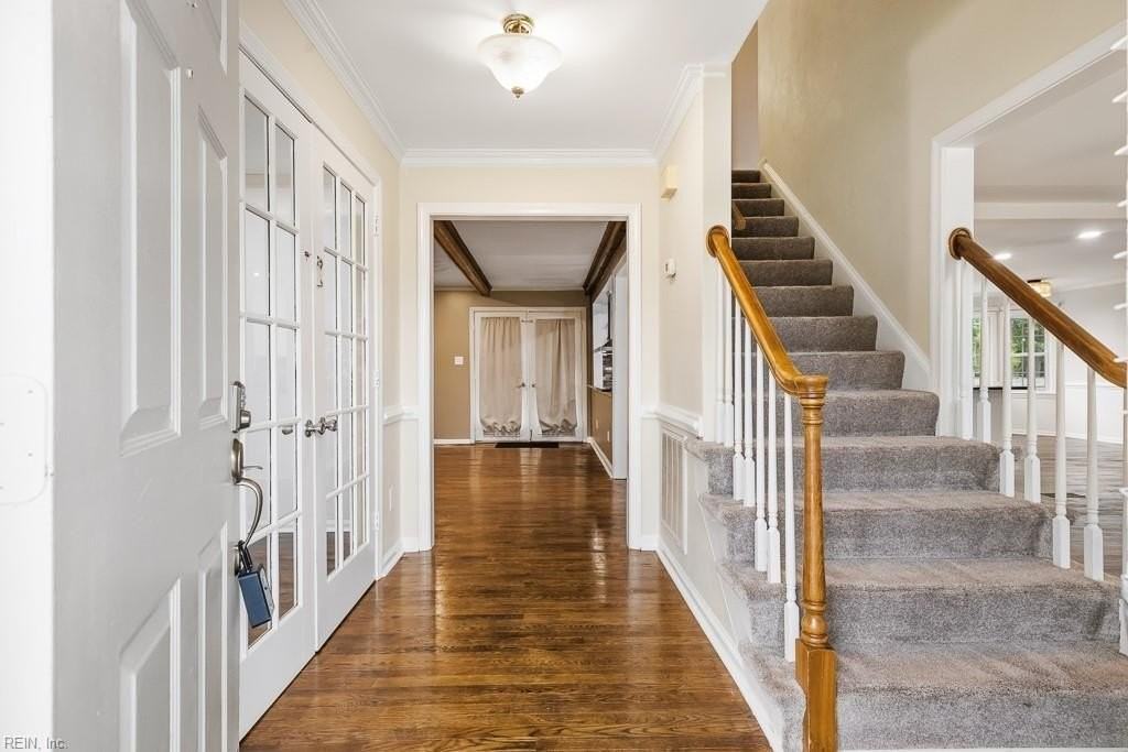 1400 Leominster Ct - Photo 4 of 39