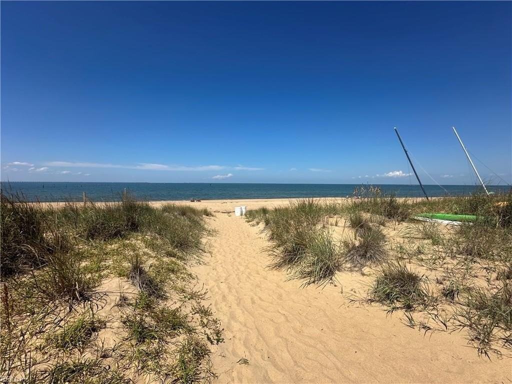 2624 Shore Dr #A - Photo 2 of 20
