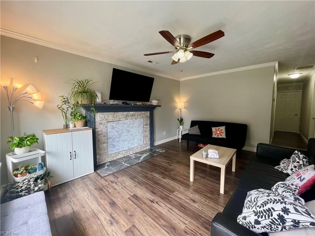 3504 Terrazzo Trl - Photo 4 of 27