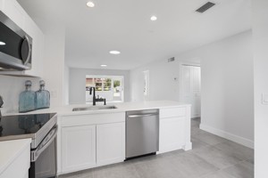 featured image of 737 Nantucket Cir #B