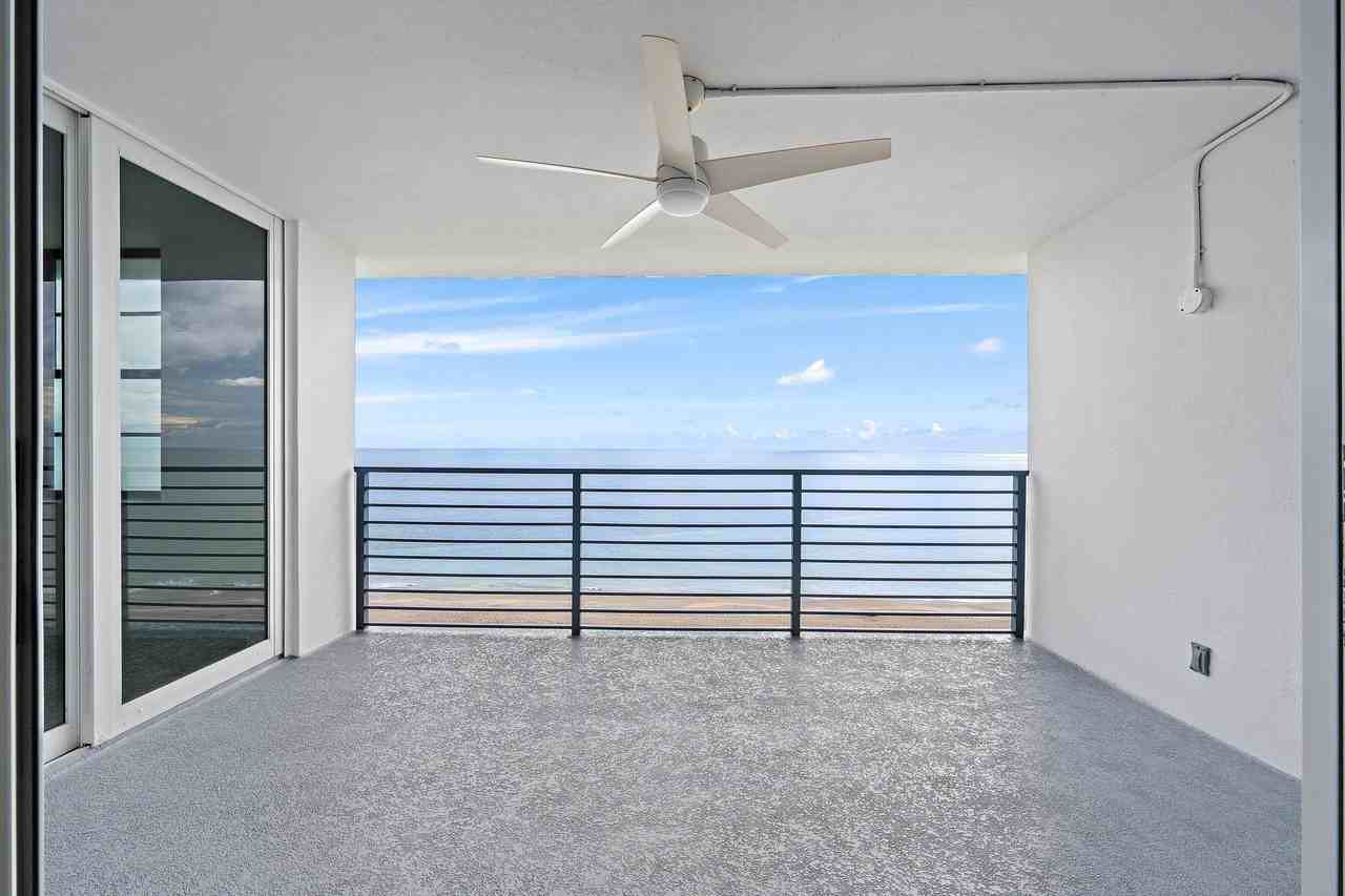 900 Ocean Dr #706 - Photo 2 of 27