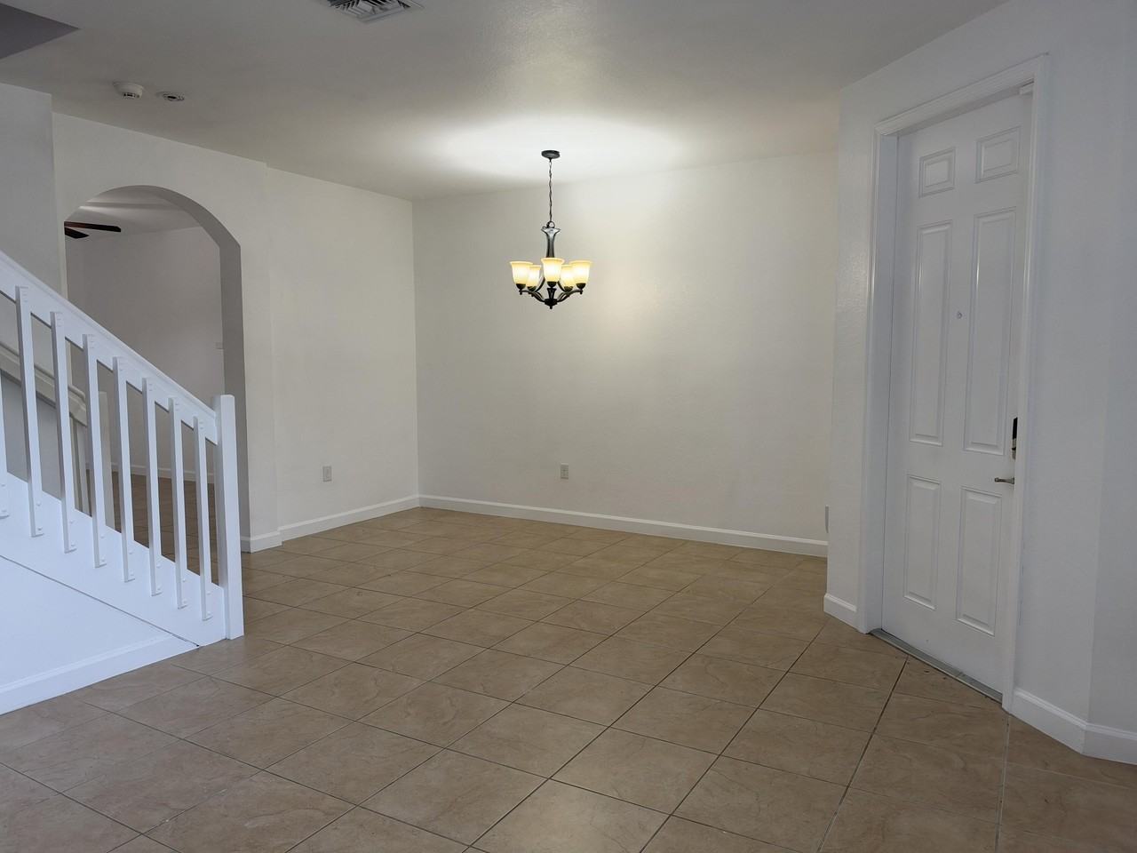601 Se 32nd Ter - Photo 5 of 43