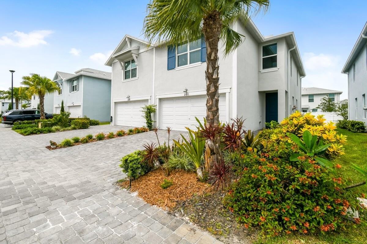 251 Osprey Preserve Blvd - Photo 4 of 29