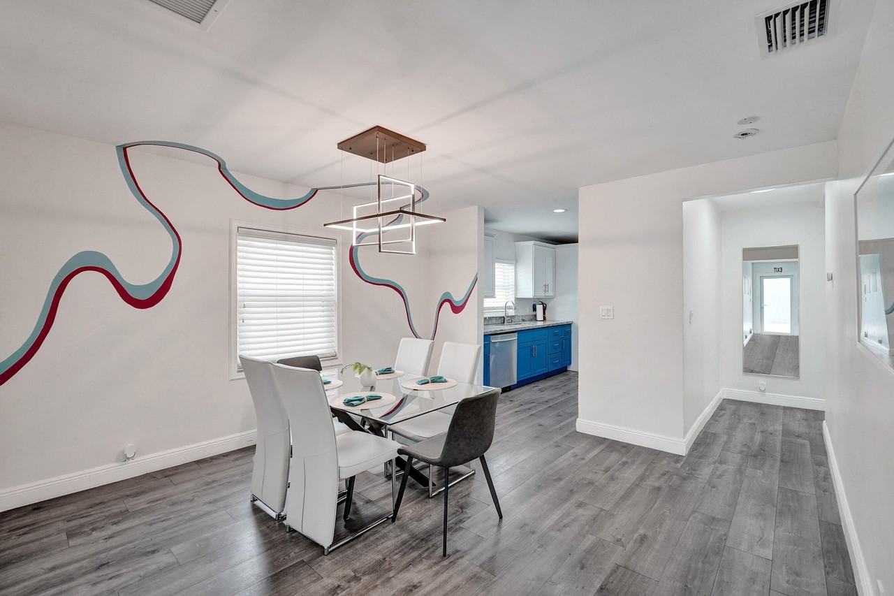 1535 Hollywood Blvd - Photo 6 of 32