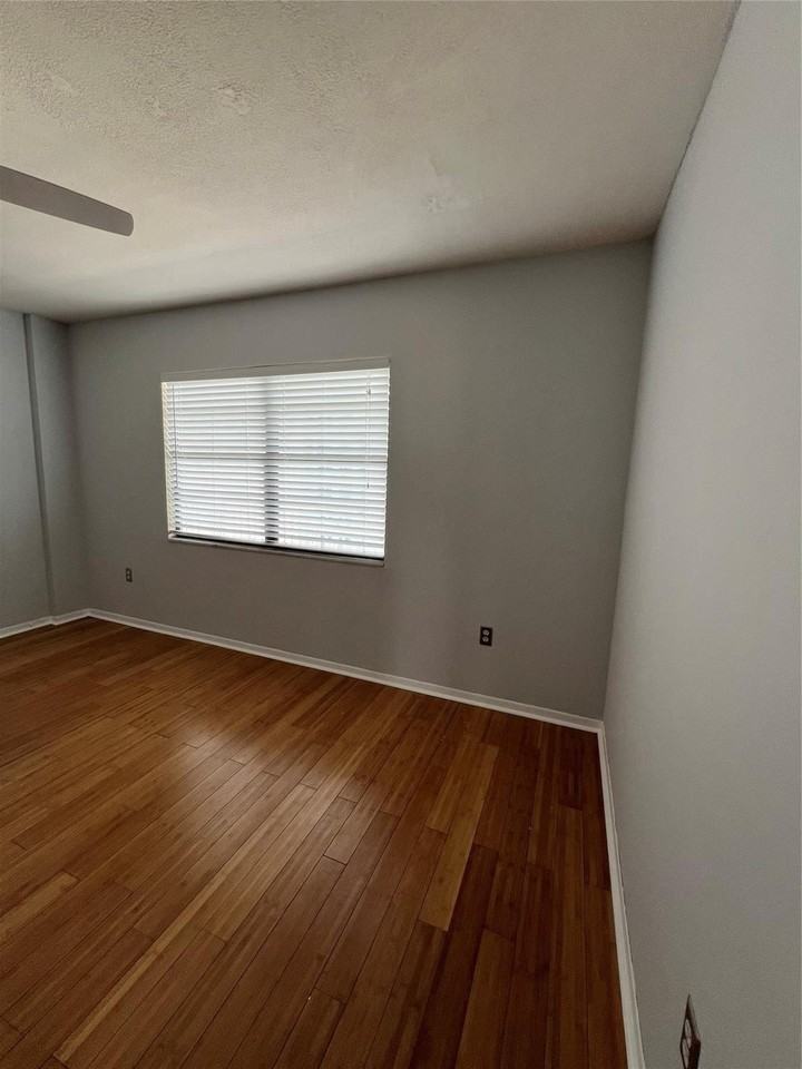 3100 Ne 48th St #805 - Photo 7 of 49
