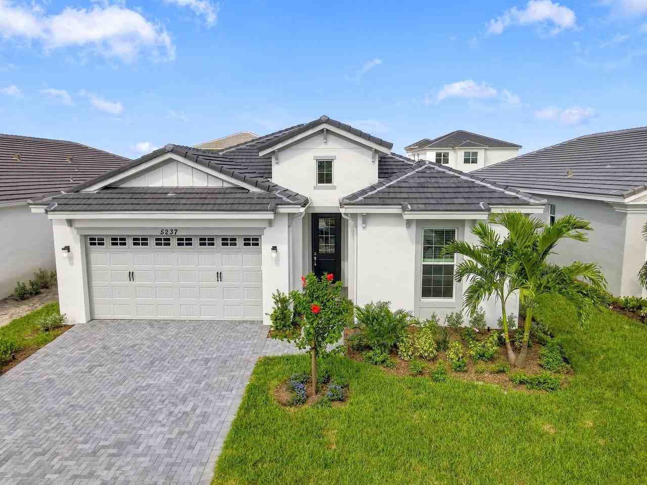 5237 Treaty Oak Trce - Photo 4 of 50