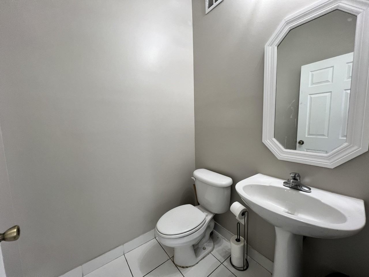 9120 Villa Palma Ln - Photo 4 of 25