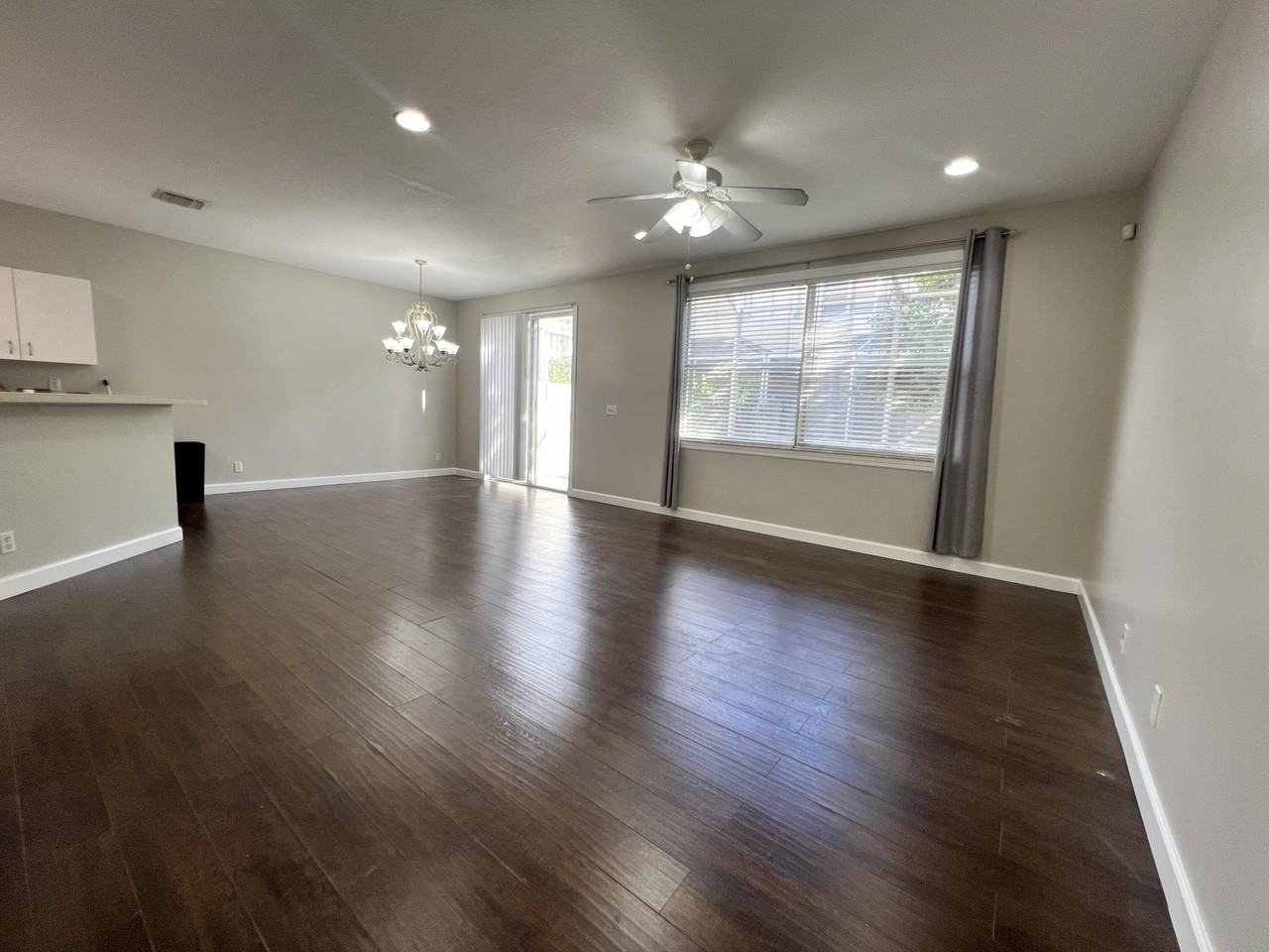 9120 Villa Palma Ln - Photo 5 of 25