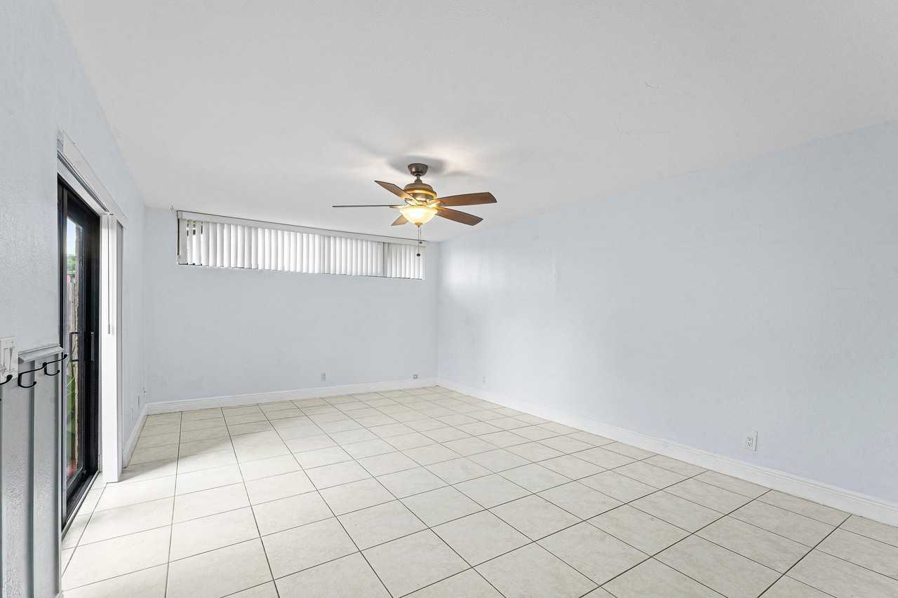 3754 Victoria Dr - Photo 6 of 28