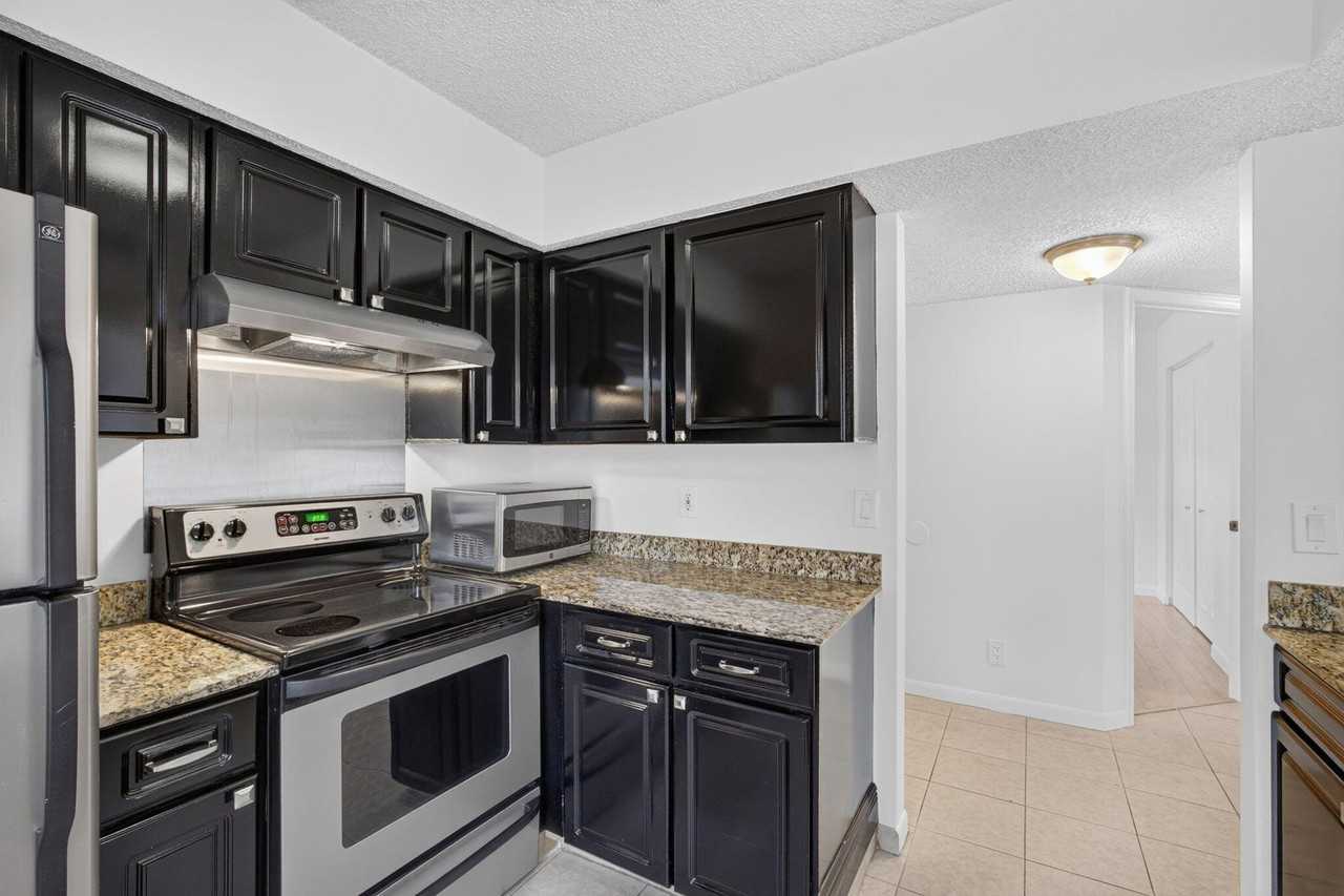 1120 Lake Shore Dr #204 - Photo 5 of 48