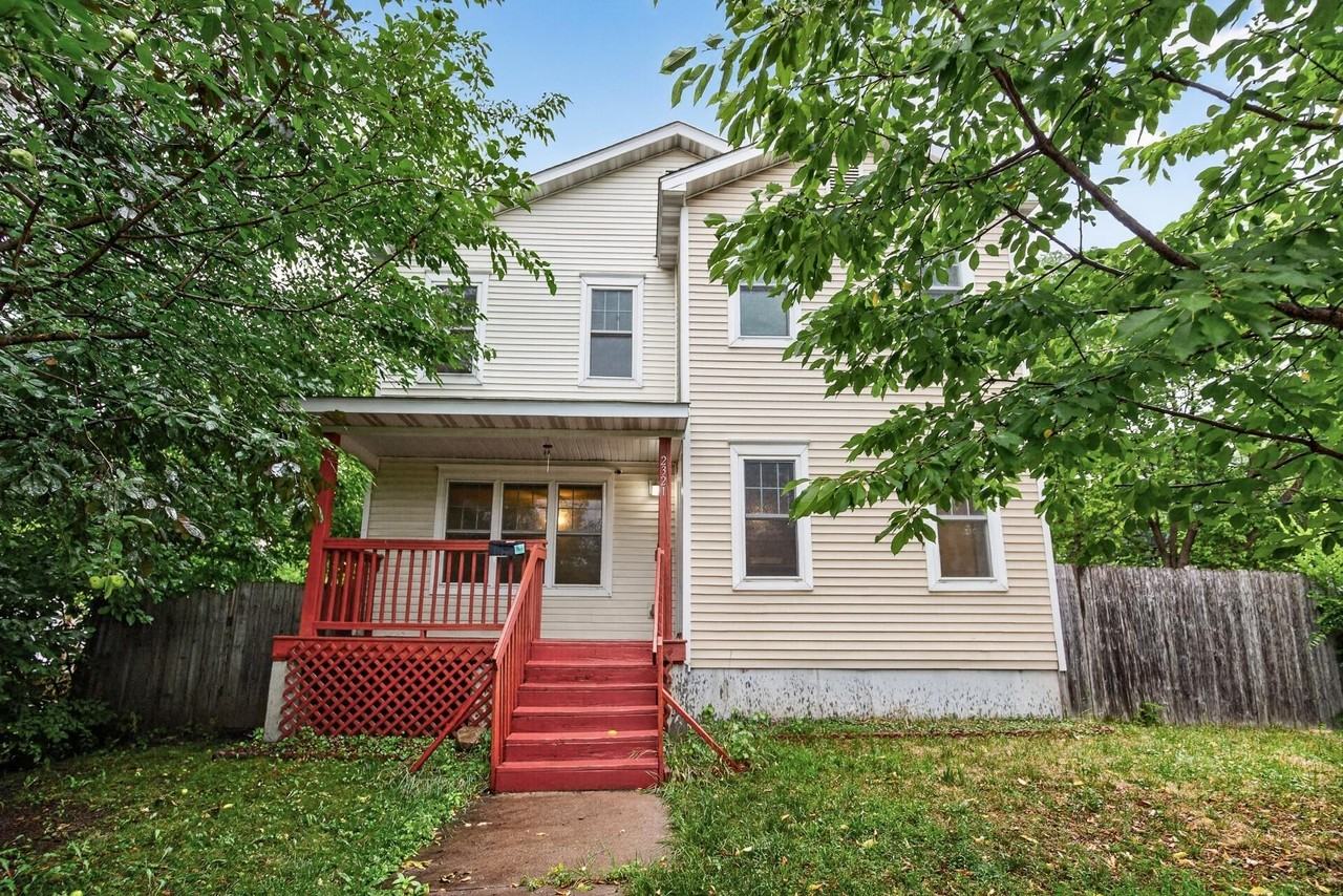2321 Lyndale Ave N - Photo 2 of 30