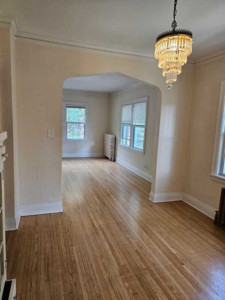 3117 Colfax Ave S - Photo 3 of 8